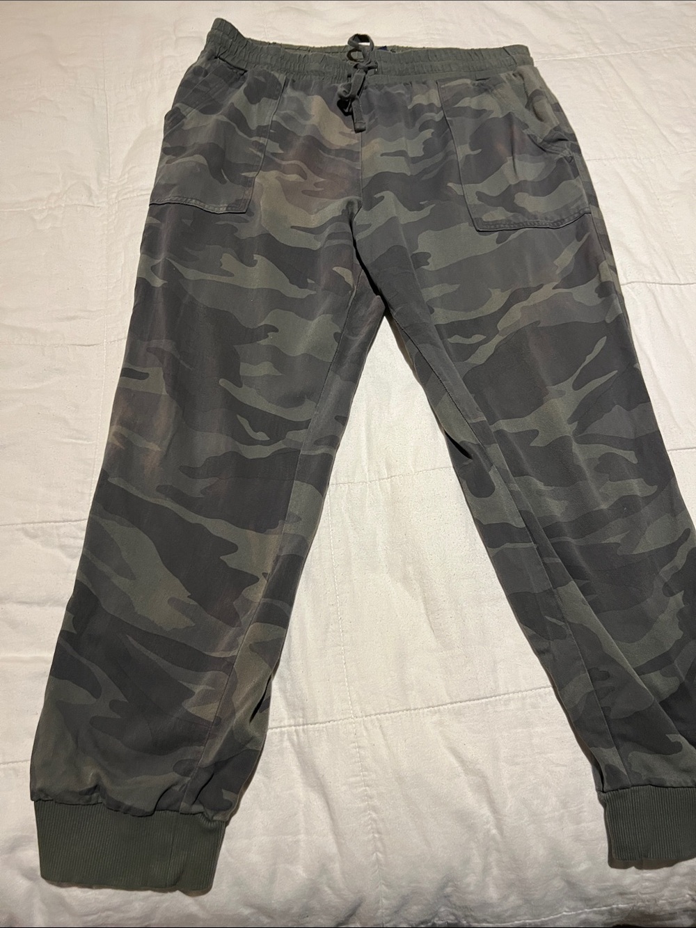 Splendid Green Camo Jogger Pants